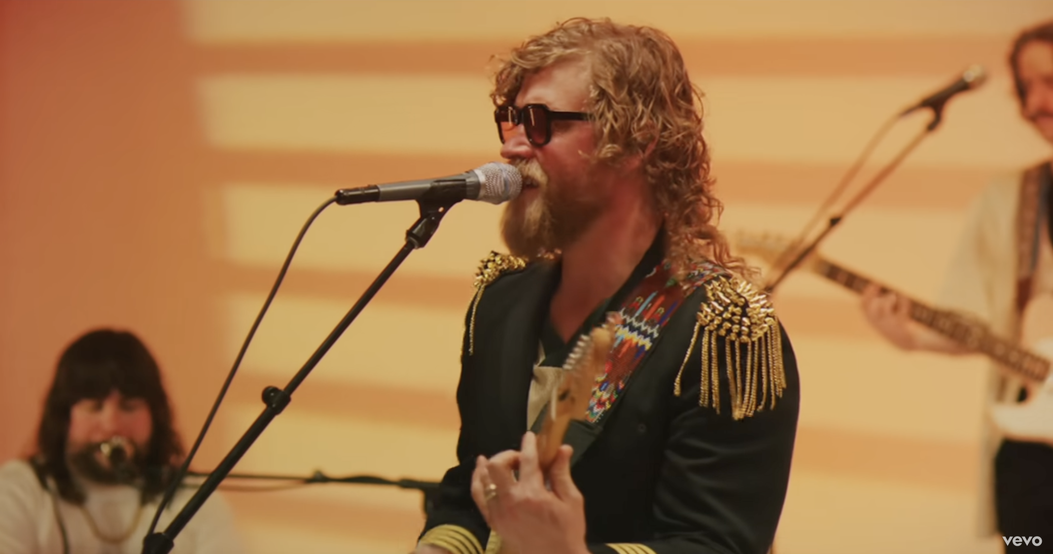 Allen Stone singt Ride Like the Wind